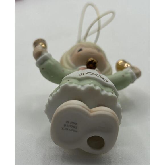 2006 Precious Moments Ringing In The Season Figurine U59